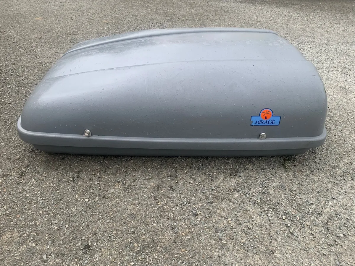 Roof box - Image 2