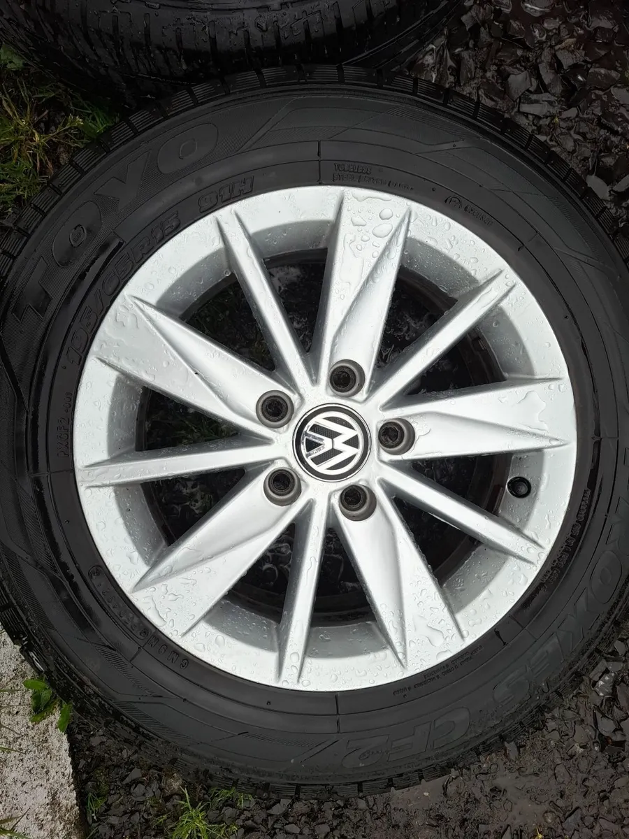 15" Genuine Vw Alloys with tyres - Image 1