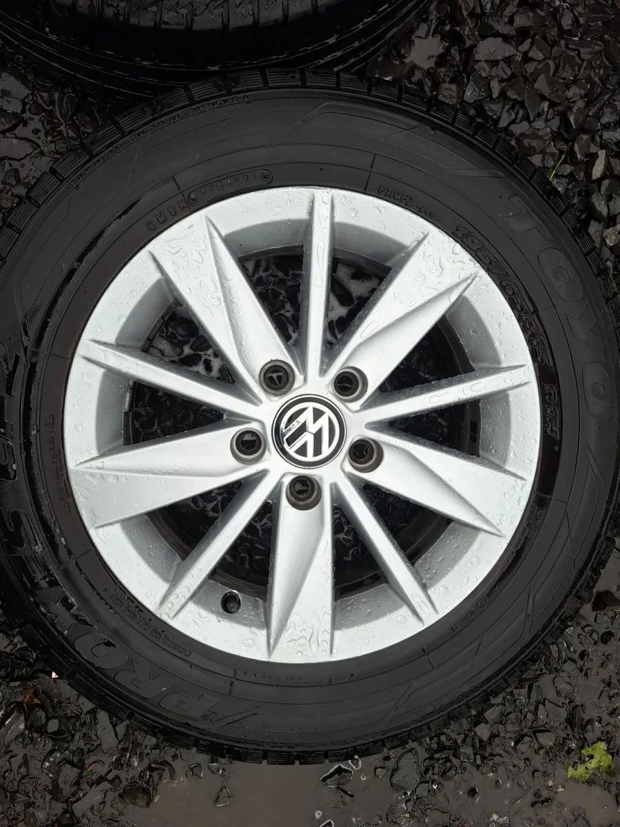 15" Genuine Vw Alloys with tyres - Image 2