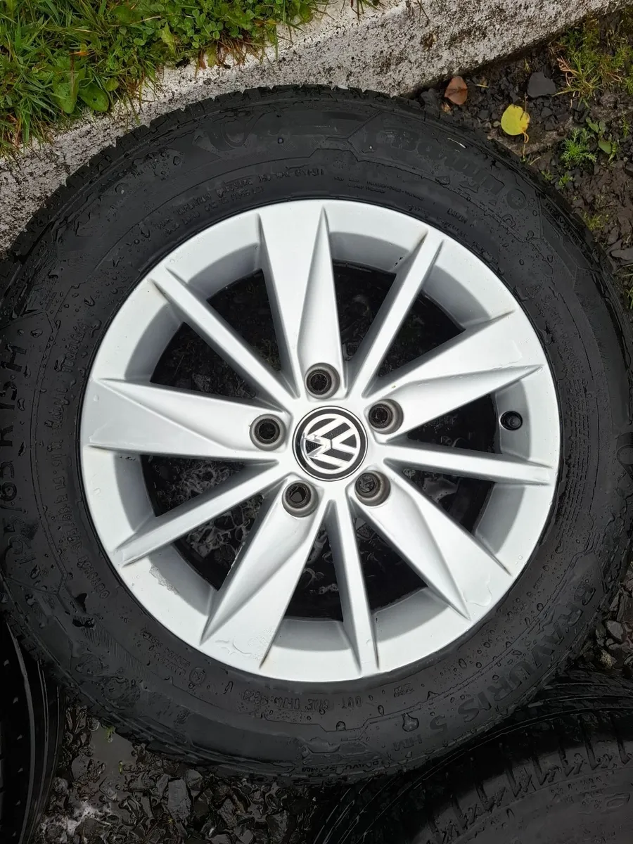 15" Genuine Vw Alloys with tyres - Image 4