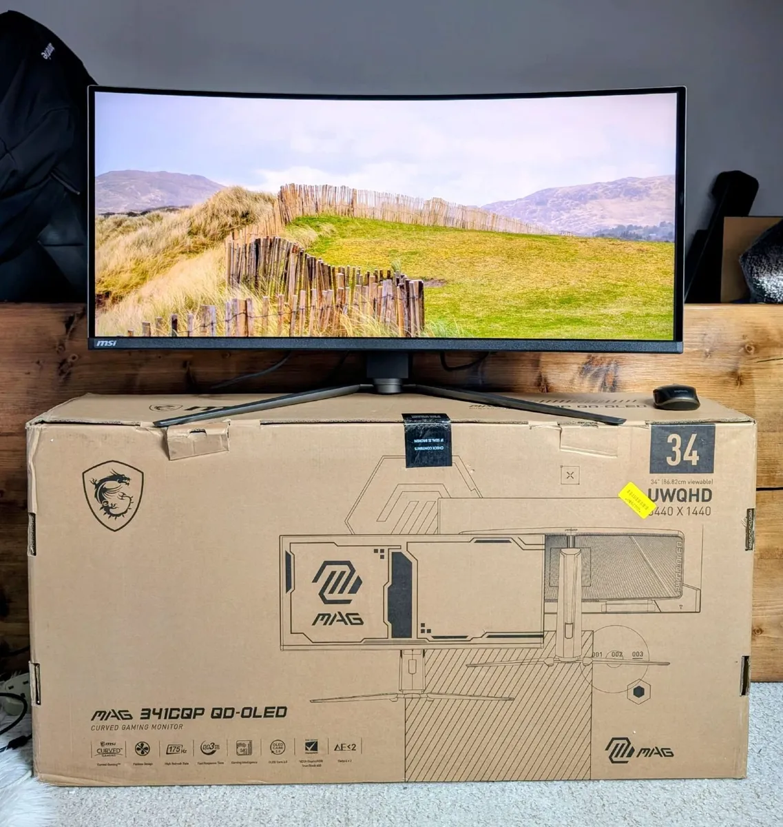 OLED Ultrawide Gaming Monitor MSI MAG 341CQP