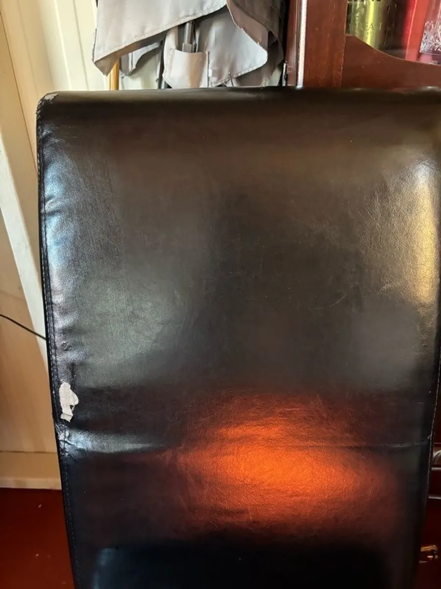 chairs - Image 2