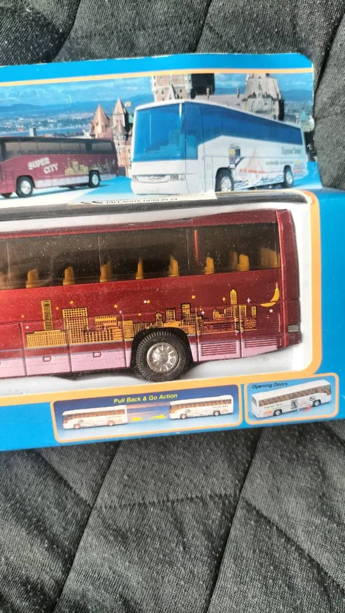WELLY PULL BACK SUPER COACH DIECAST - Image 3