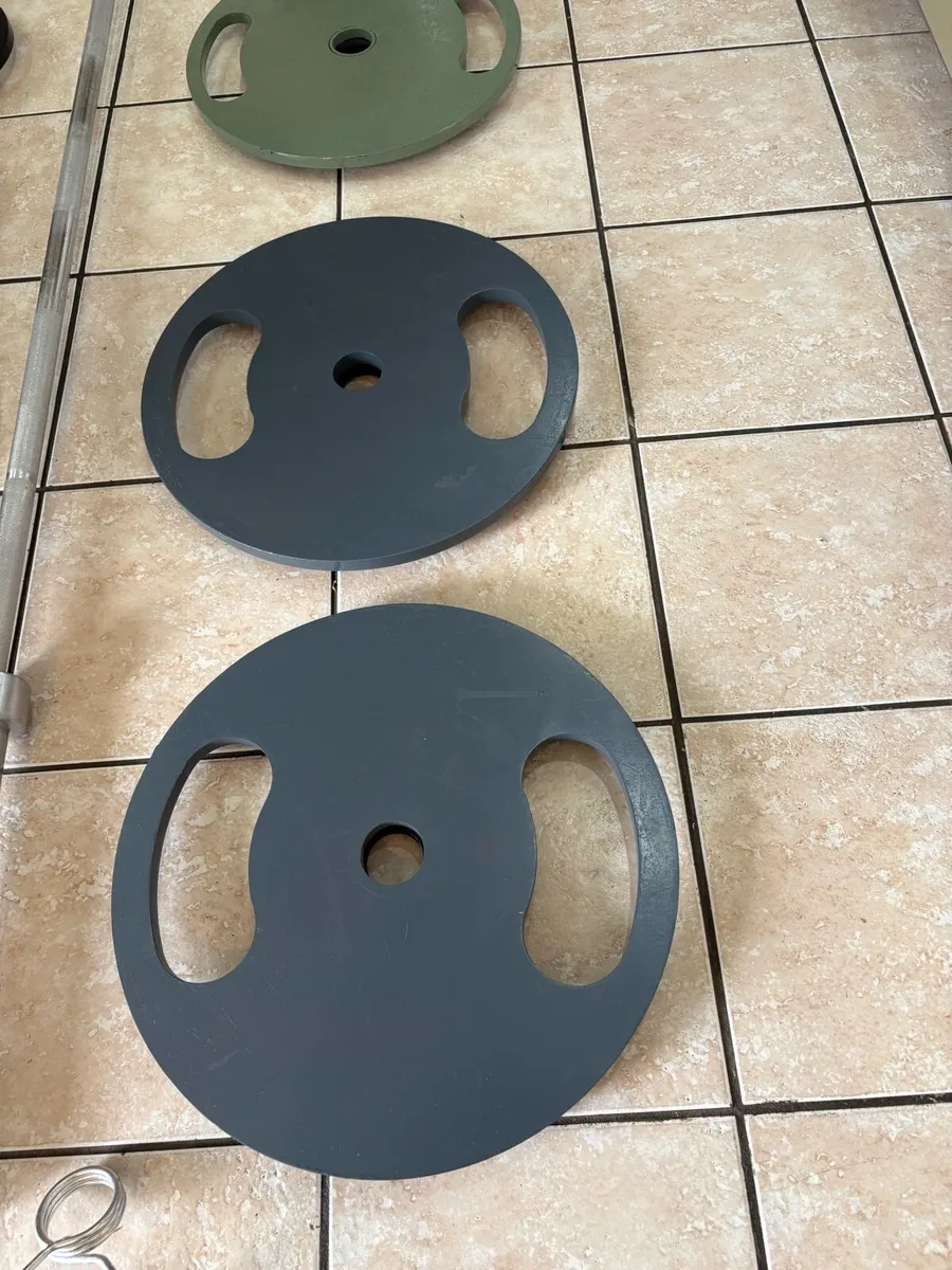 OLYMPIC STEEL WEIGHTS + 20KG 7 FT OLYMPIC BARBELL! - Image 2
