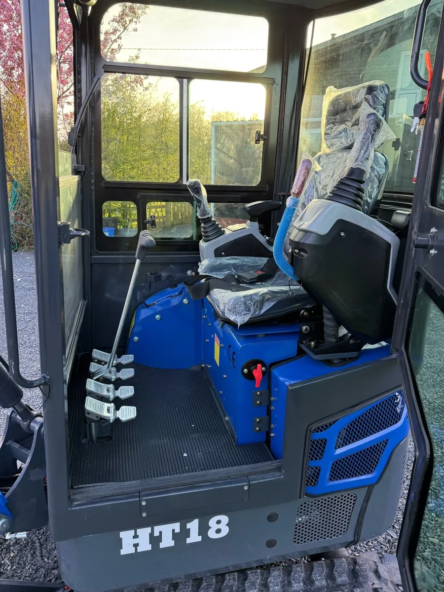 1.8t mini digger new - Image 4