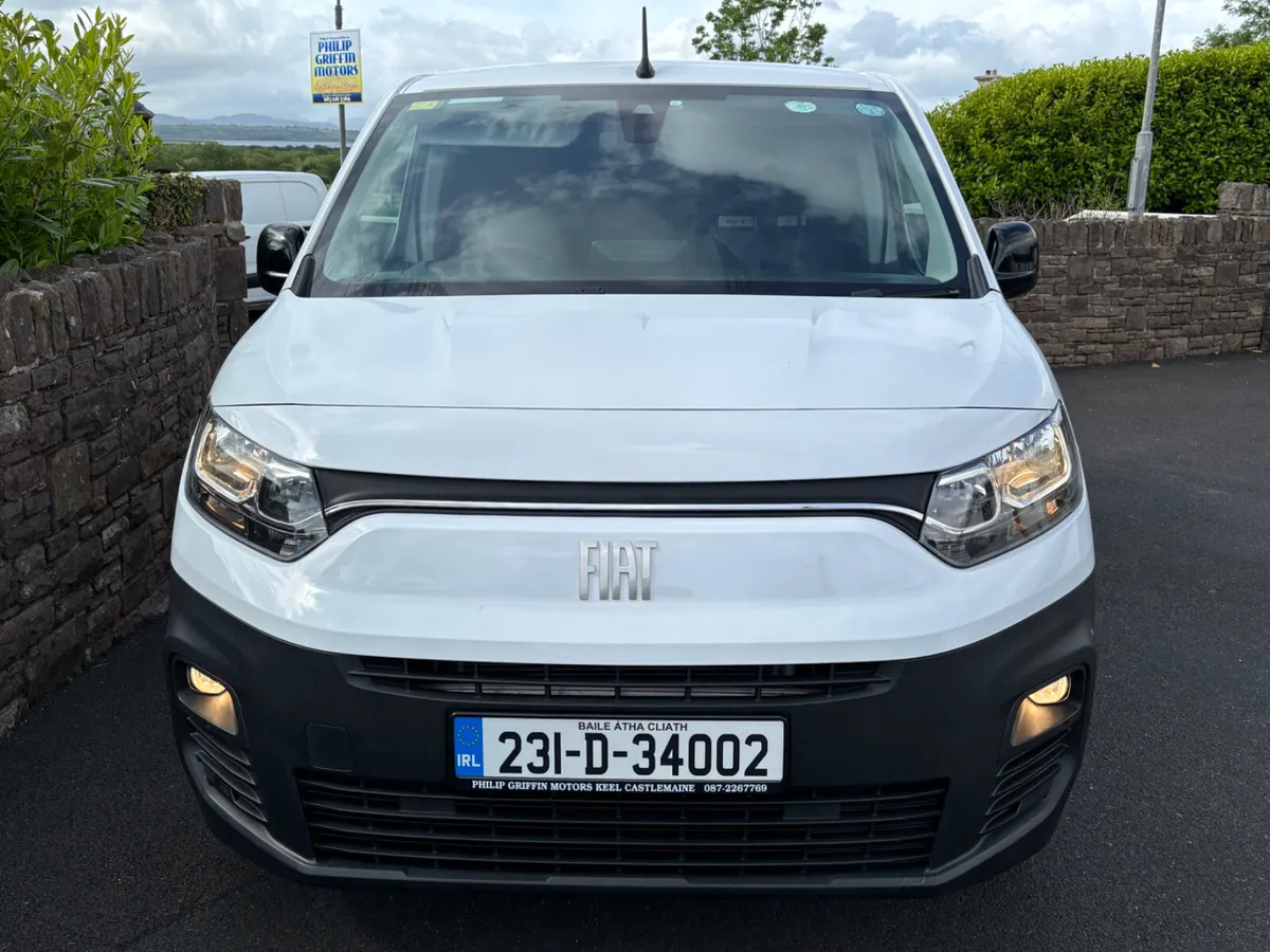 NEW MODEL FIAT DOBLO HIGH SPEC  ONLY 49000 KMS - Image 2