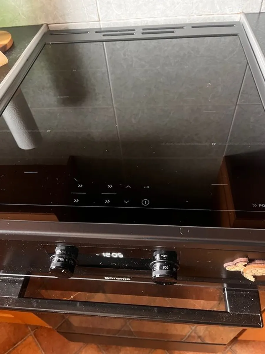 Induction cooker with pizza oven - Image 3
