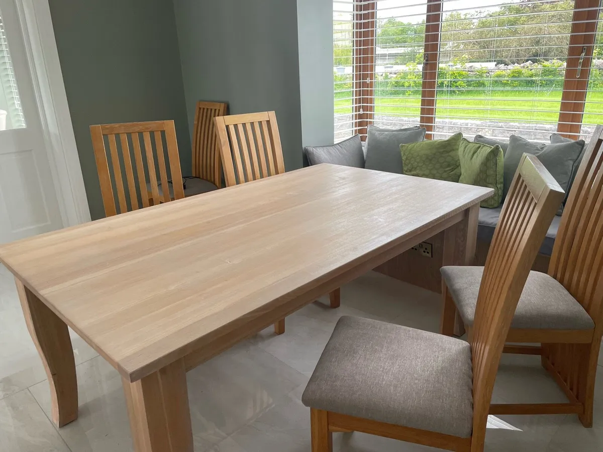 Table & 6 Oak Dining chairs - Image 2
