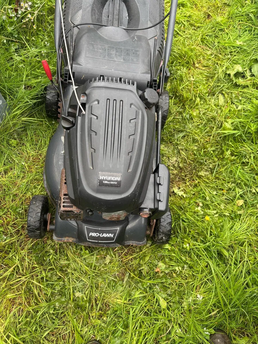 Lawnmower