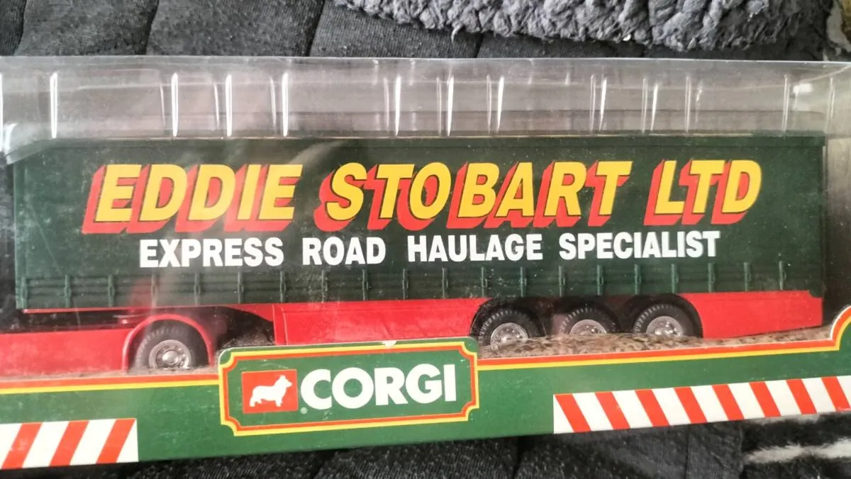 CORGI SUPERHAULERS SCANIA CURTANSIDE  DIECAST - Image 4