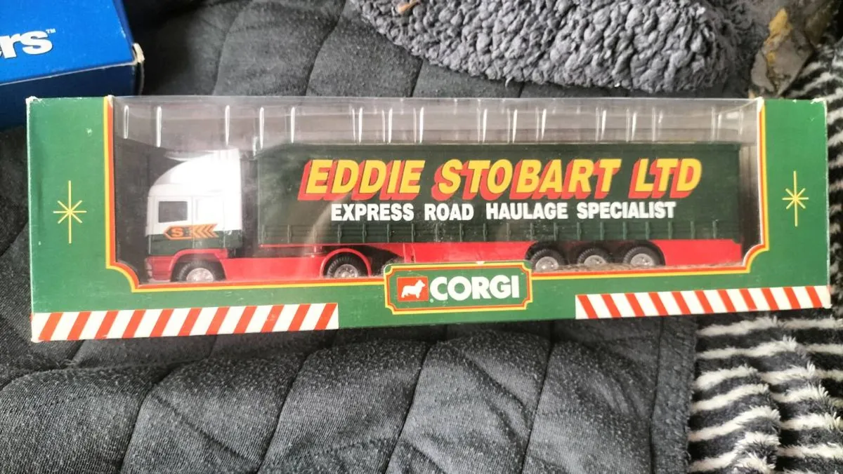 CORGI SUPERHAULERS SCANIA CURTANSIDE  DIECAST - Image 1