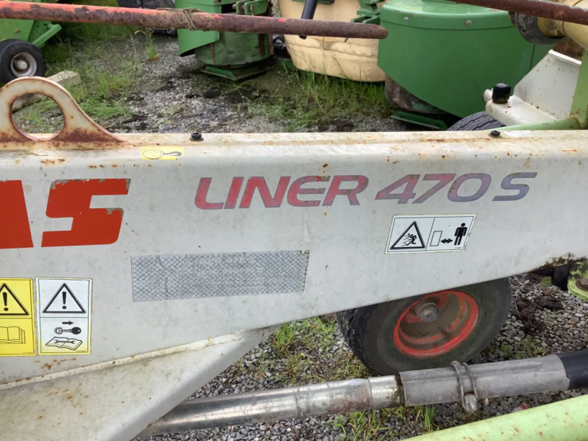 Used Claas 470S single rotor rake. - Image 4