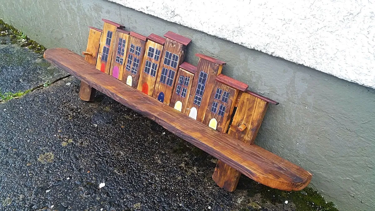 Rustic village floating shelf / display - Image 4