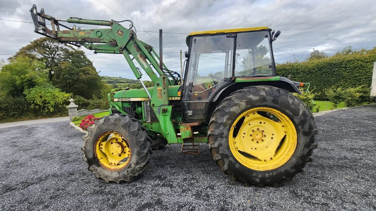 John Deere 2650 - Image 1