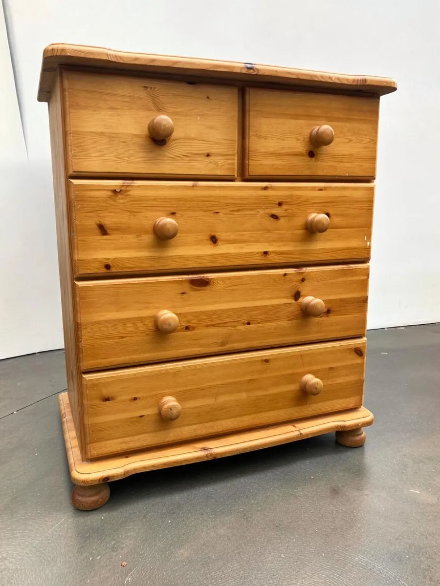 Chest of Drawers - Pine - Image 1