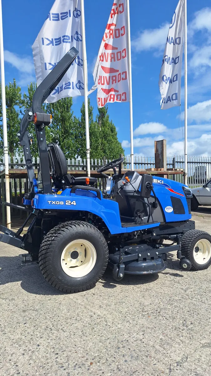 Demo Iseki TXGS24 compact tractor & deck - Image 3