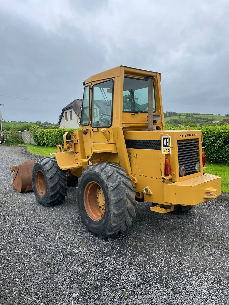 Caterpillar 910 - Image 1