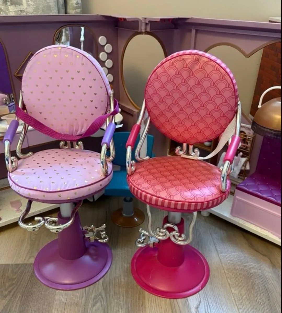 Our Generation Salon and Chairs - Image 2