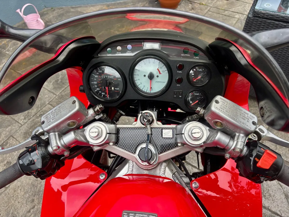 Honda VFR750 RC36/2 - Image 4