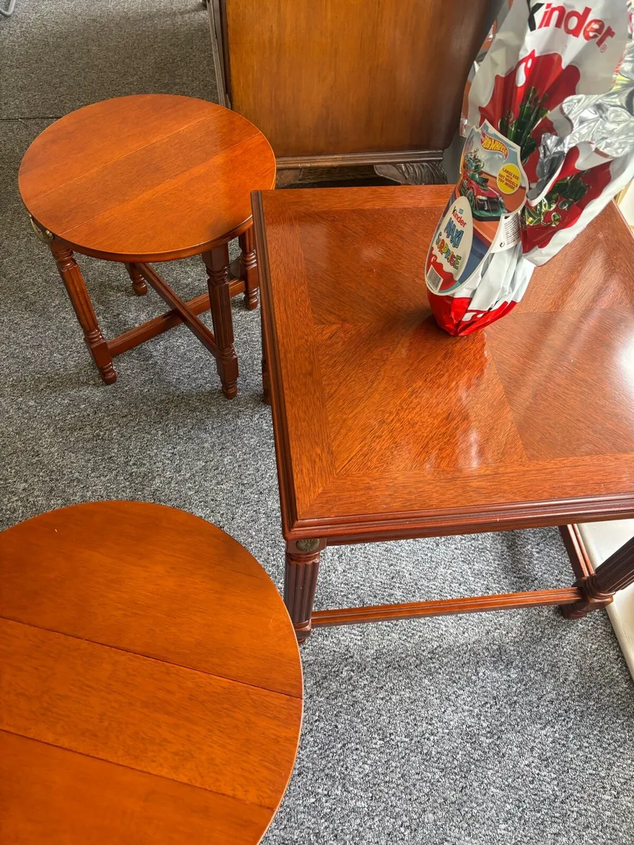 MAHOGANY NEST OF THREE TABLES - Image 3