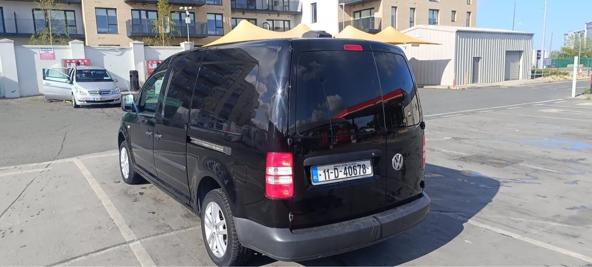 VW Caddy Maxi 1.6 Diesel - Image 4