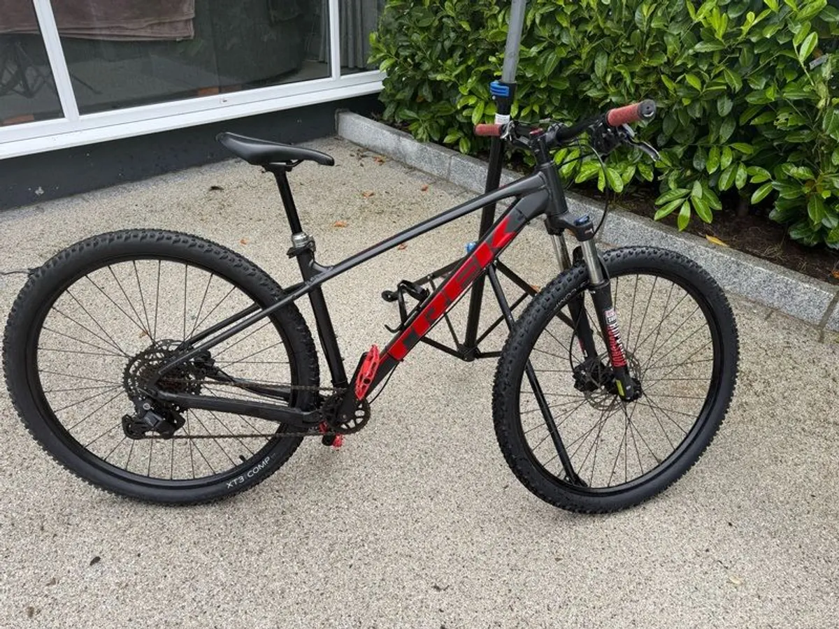 Trek Marlin 5 - Image 1