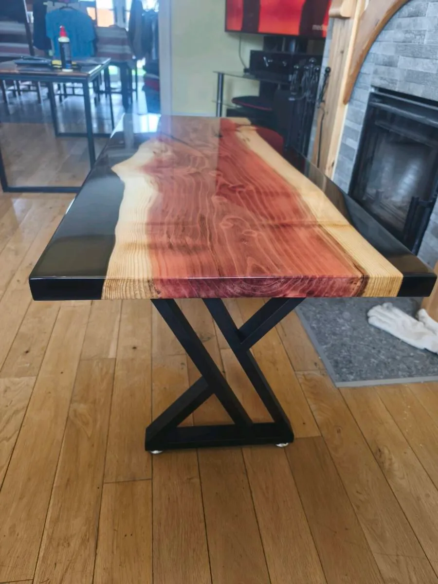 Epoxy coffy table - Image 2