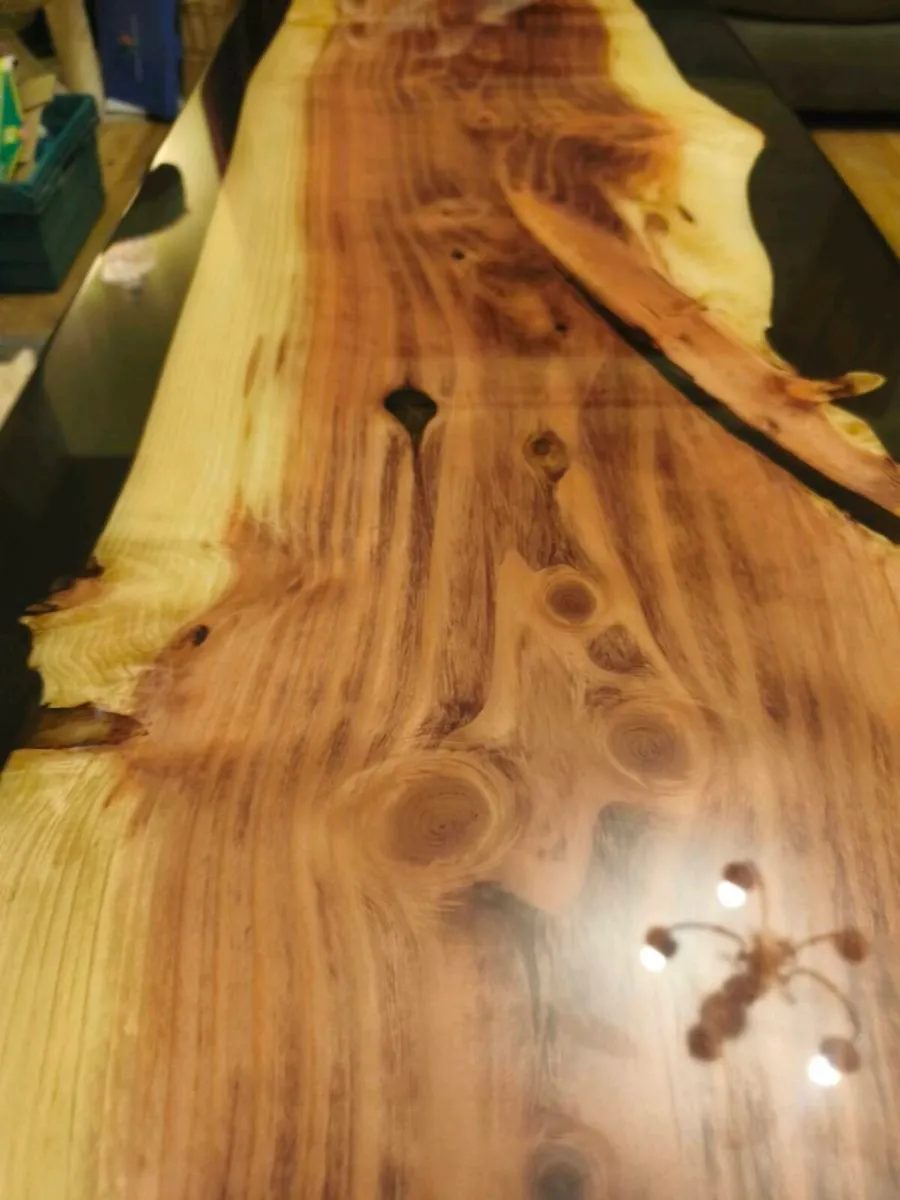 Epoxy coffy table - Image 3