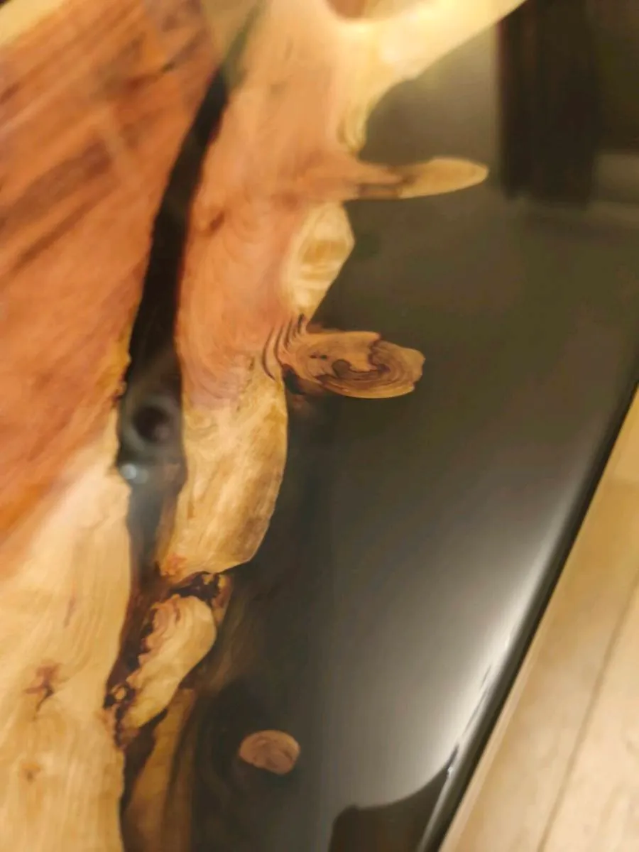 Epoxy coffy table - Image 4