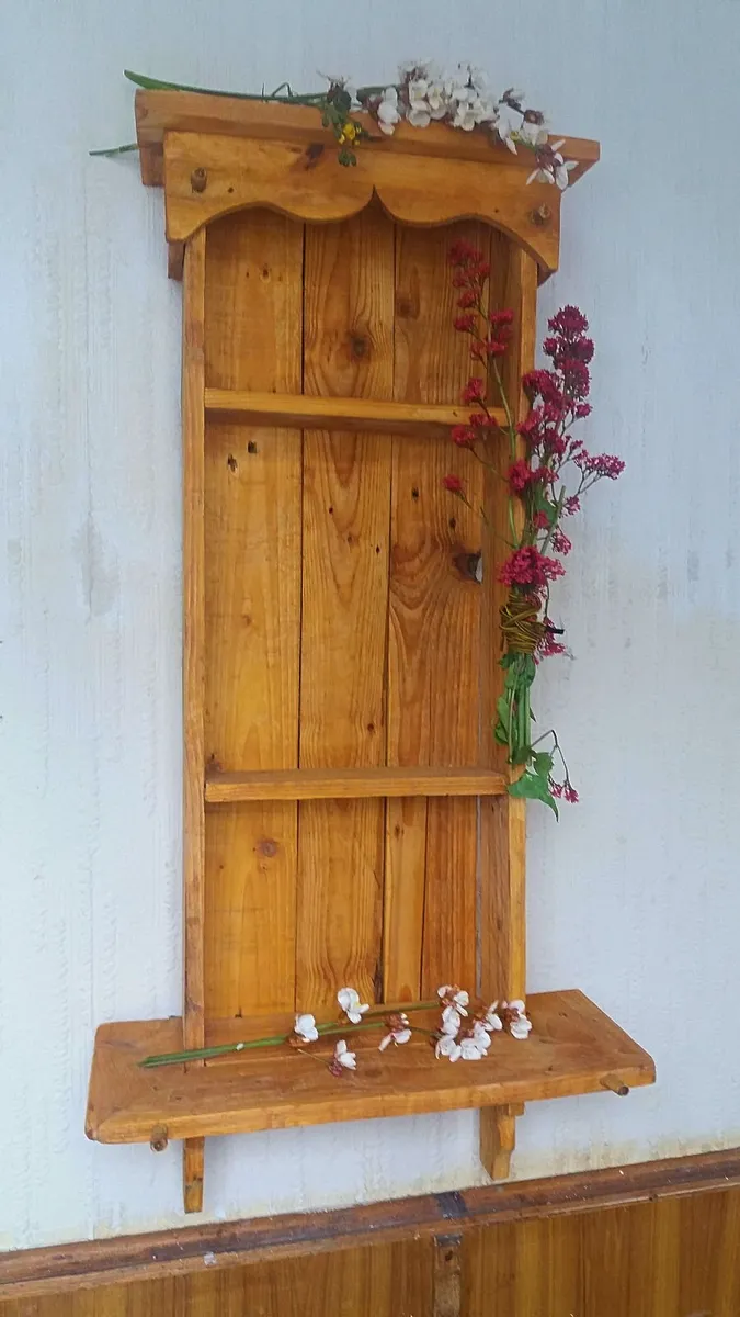 NEW Rustic floating shelf / display / storage - Image 4