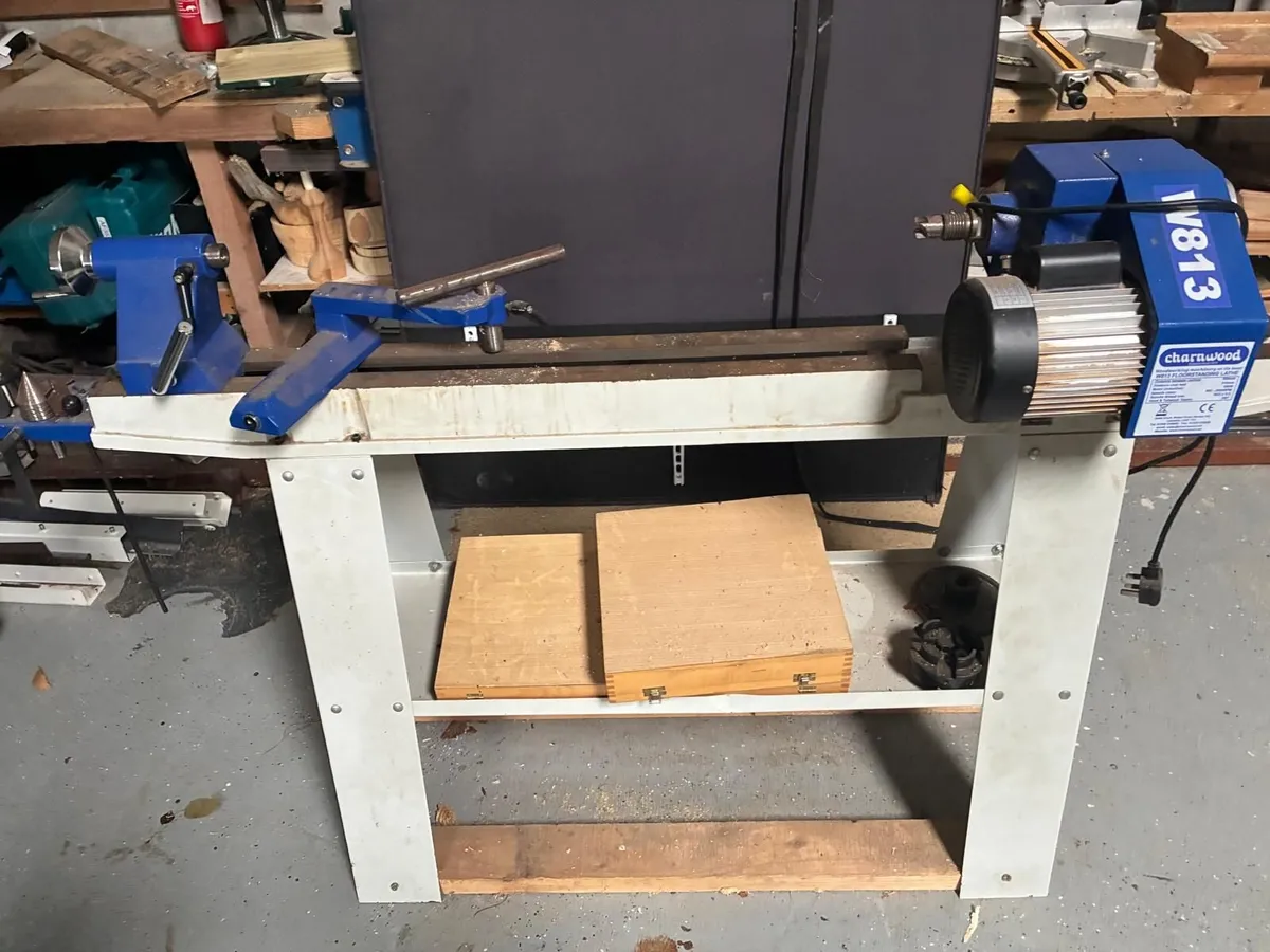 Wood turning lathe for sale - Image 1