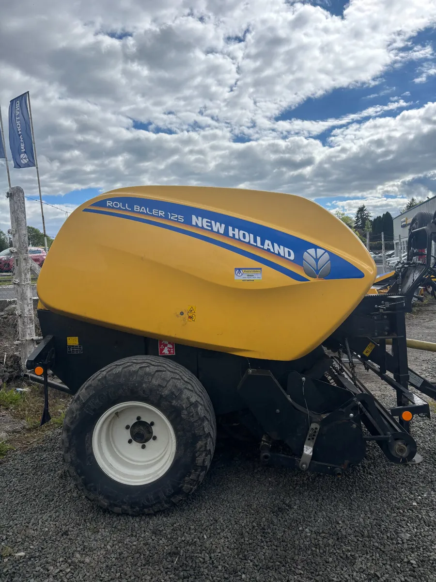 New Holland Roll Baler 125 - Image 3