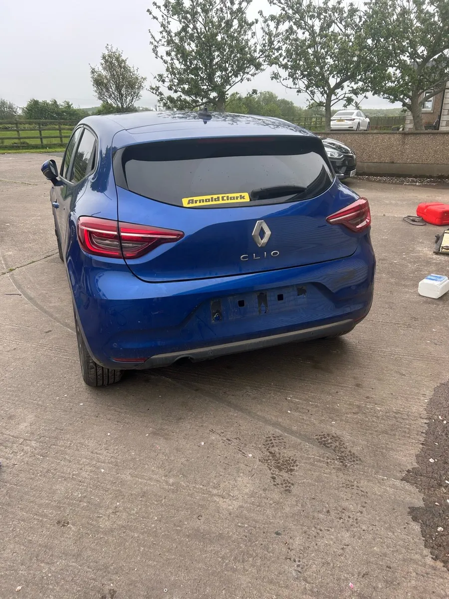 Clio - Image 1