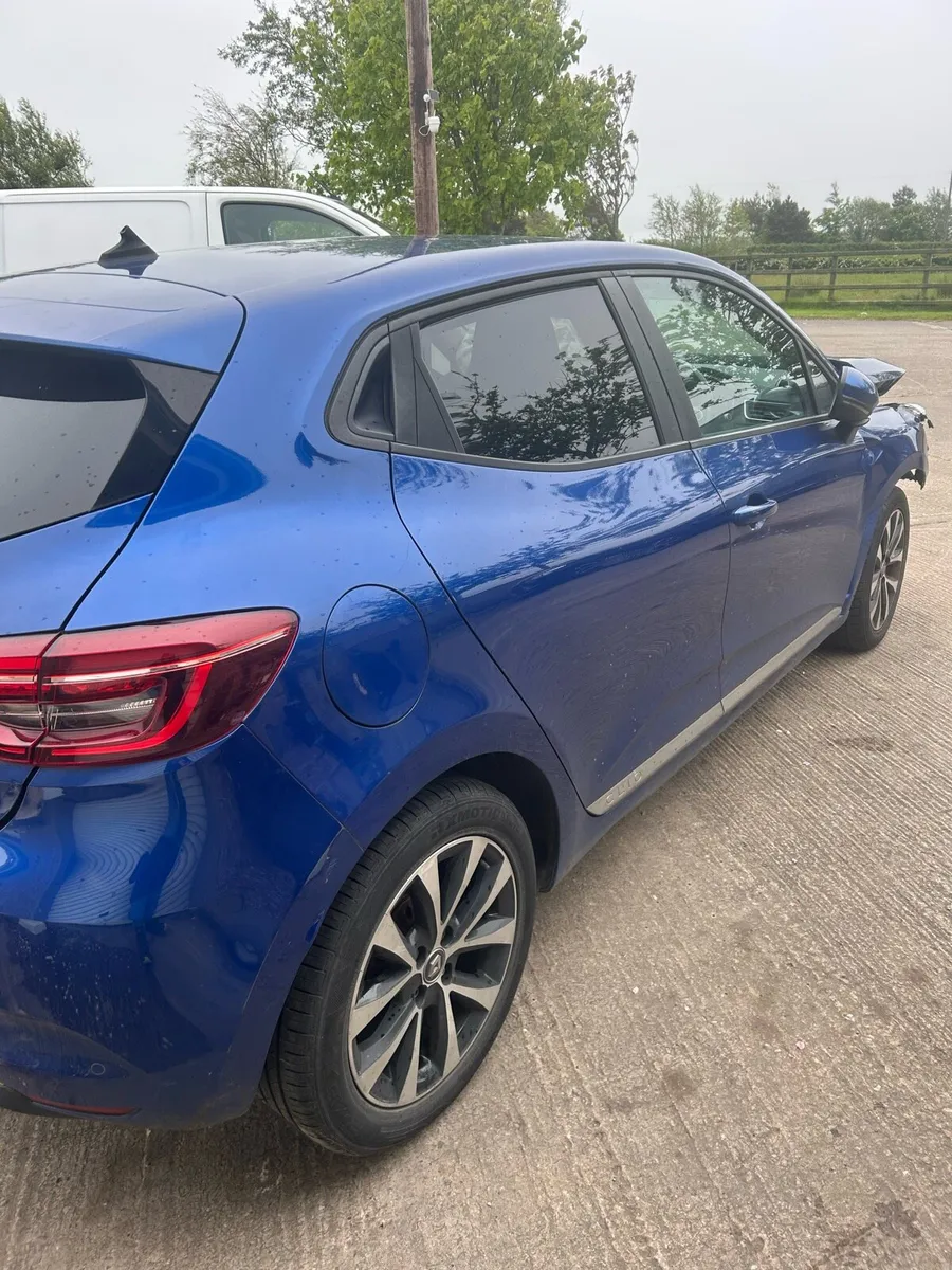Clio - Image 3