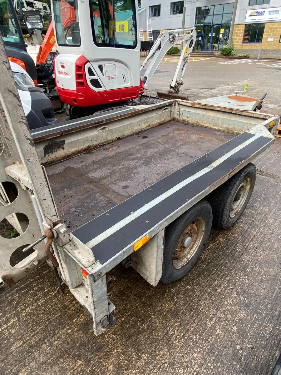 2015 IFOR WILLIAMS 8X4FT PLANT TRAILER C/W RAMPS - Image 2