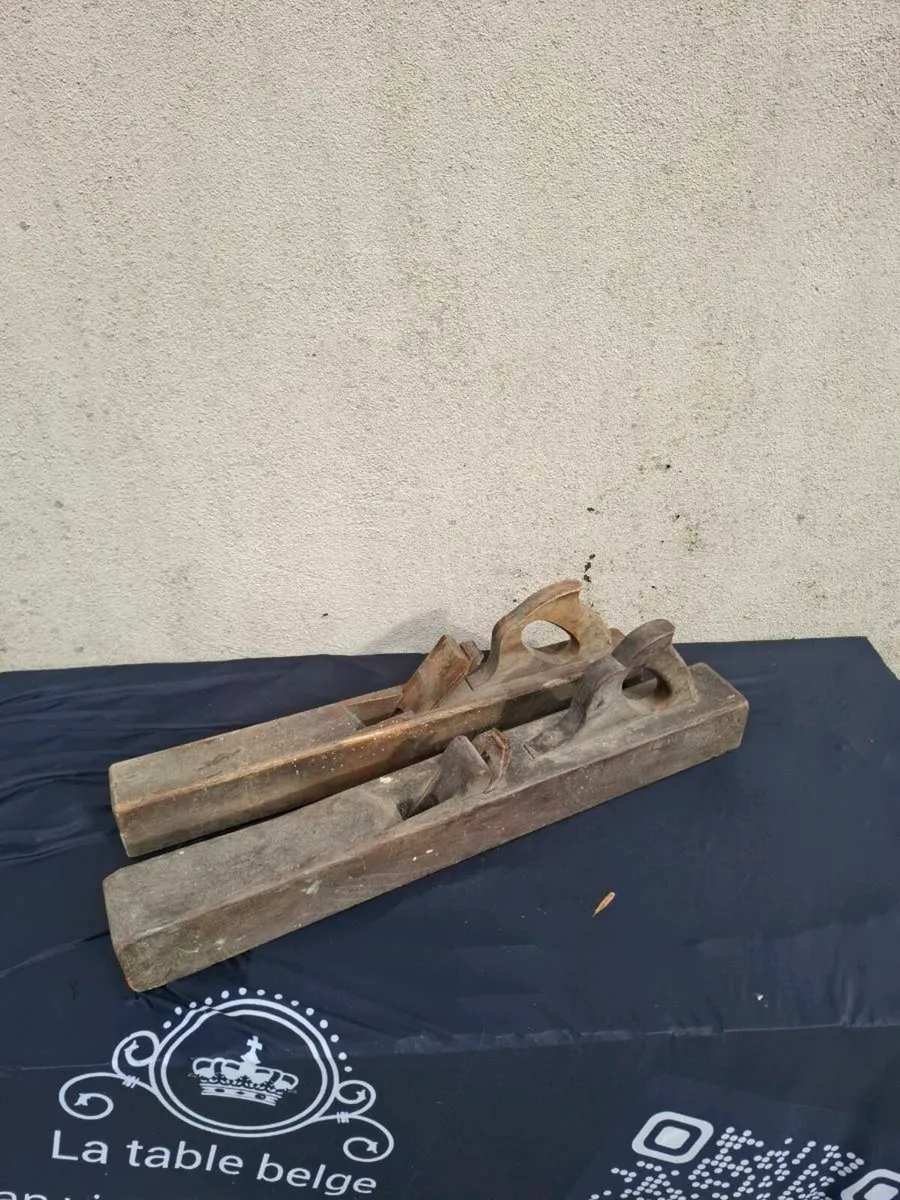 By post only 2 large wood planer tools - Image 2