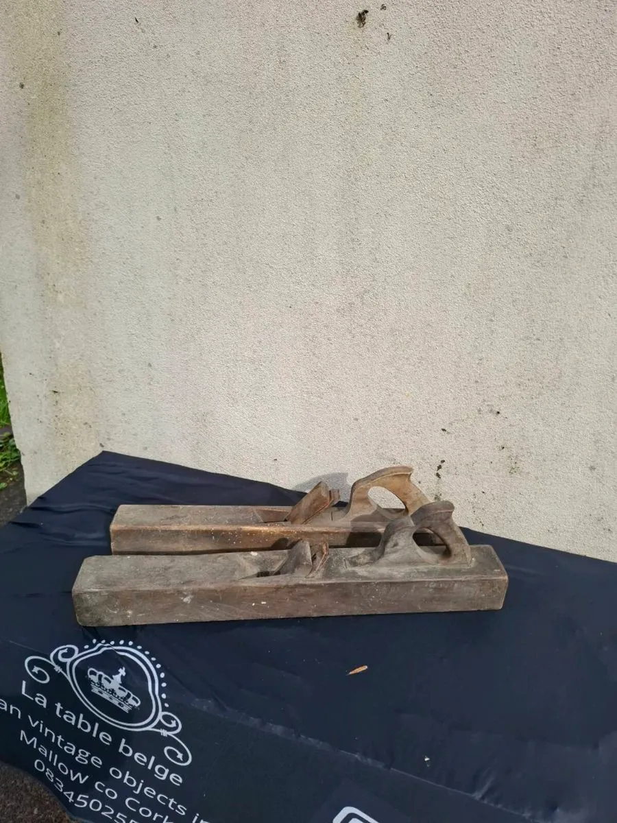 By post only 2 large wood planer tools - Image 1