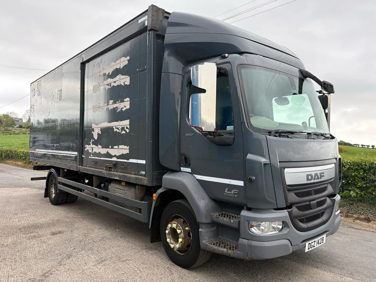 2017 Daf LF 180 4x2 14 Tonne Box Van - Image 1