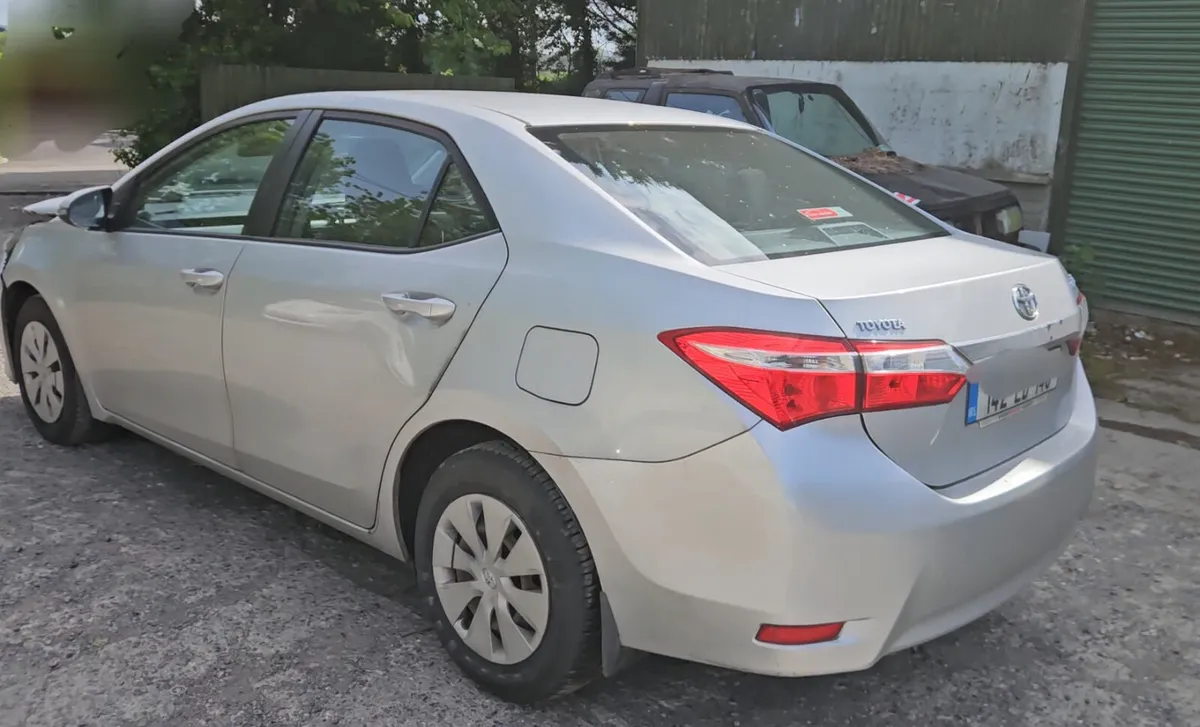 Toyota Corolla 2014 1.4d manual nct 01/27 - Image 4