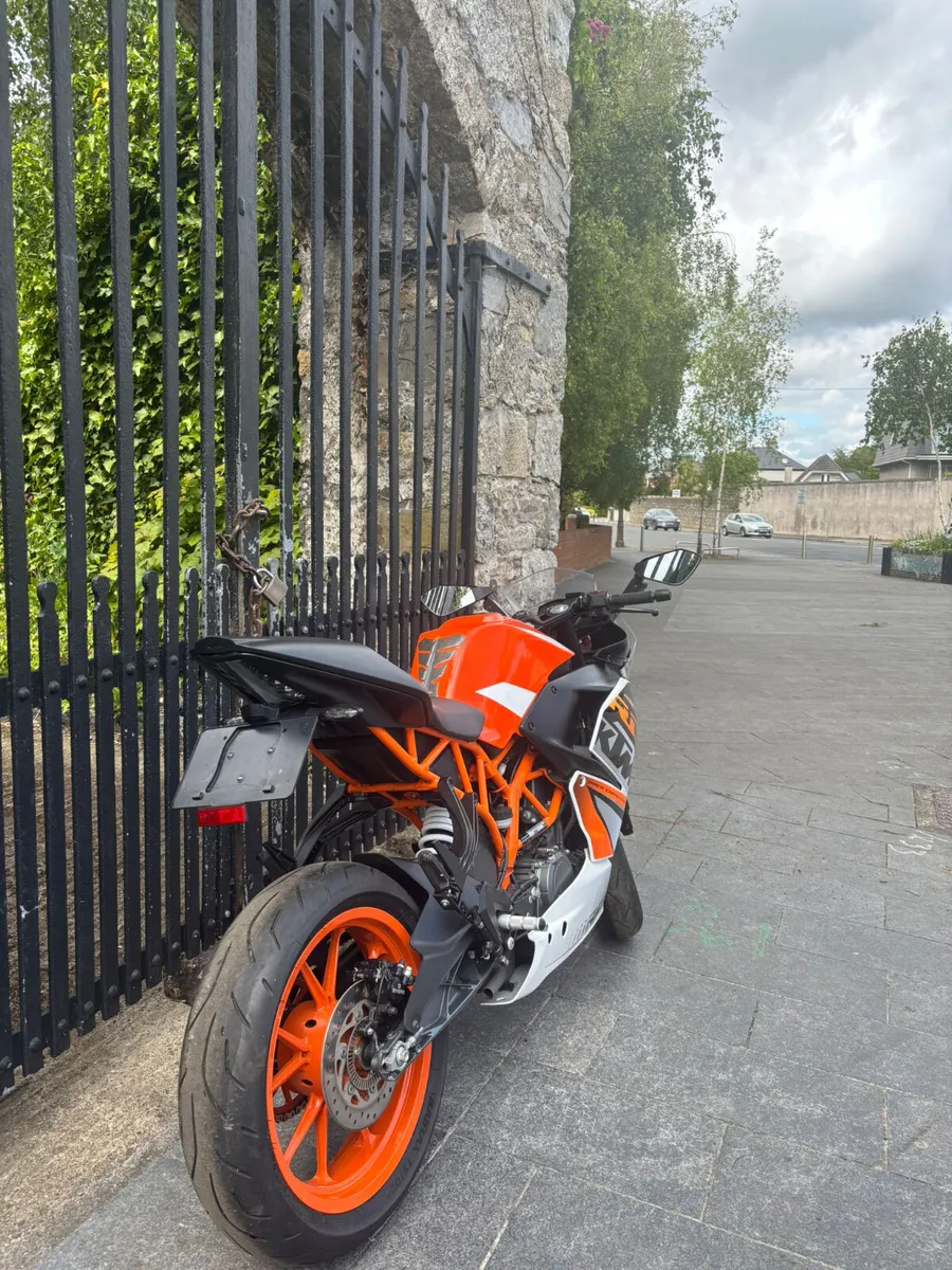 2017 KTM RC390 MOTO4U - Image 3