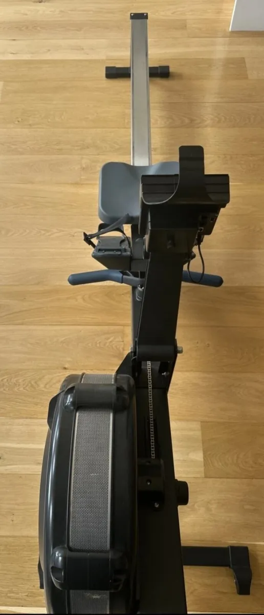 Concept 2 rowing machine with PM5 - Image 2
