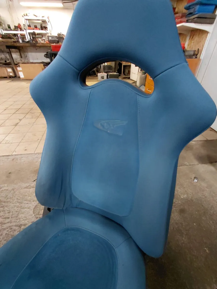 Subaru Impreza seats - Image 2