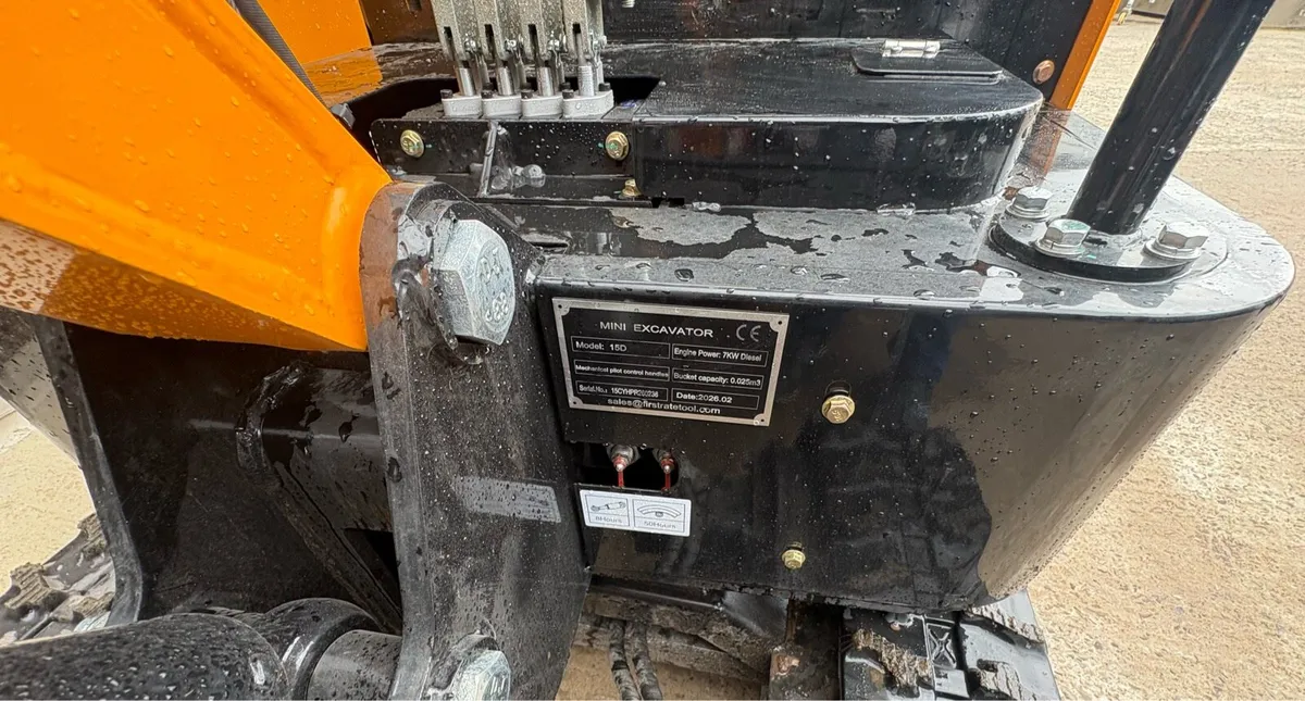 Miva VA15D 1.5 Ton Mini  Digger Unused . - Image 3