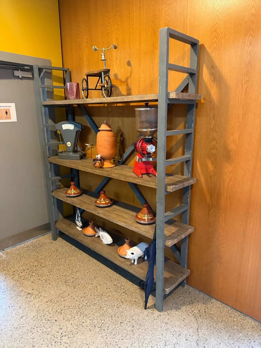 Shelves - Image 3