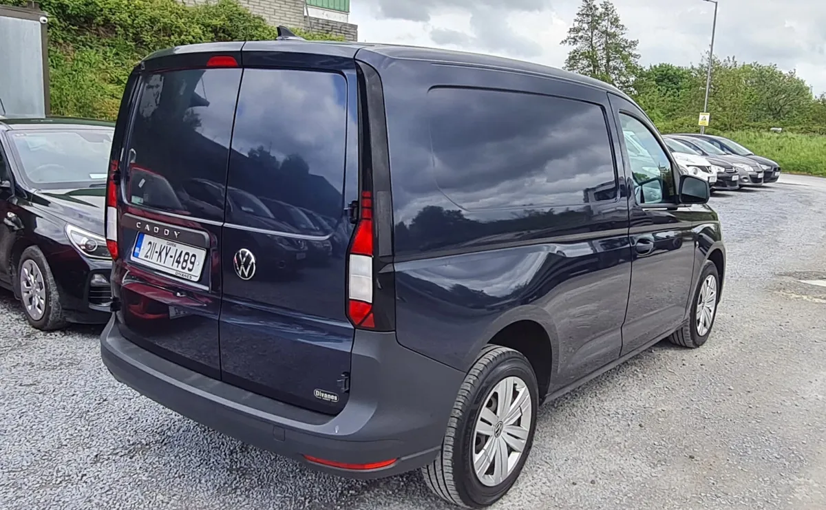 2021 Volkswagen Caddy - Image 4