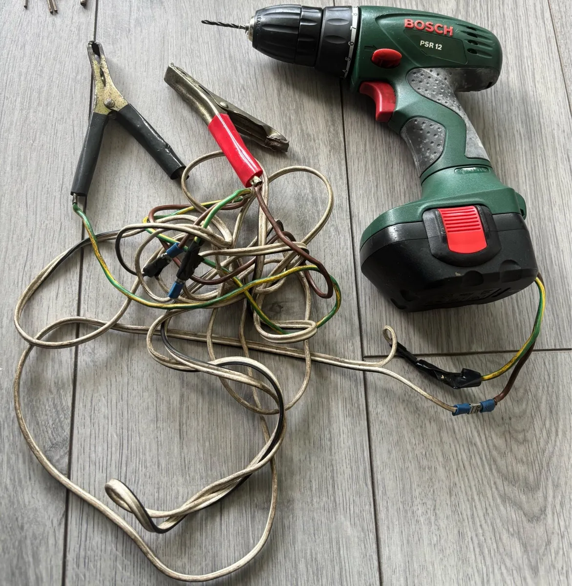 Modified impact drill connect to 12v car battery - Image 2