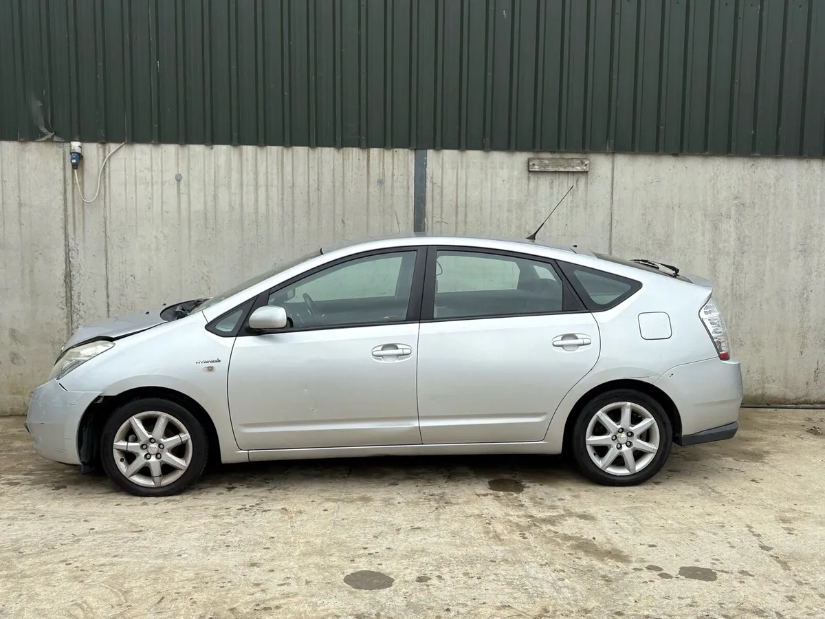2007 Toyota Prius hybrid parts - Image 4