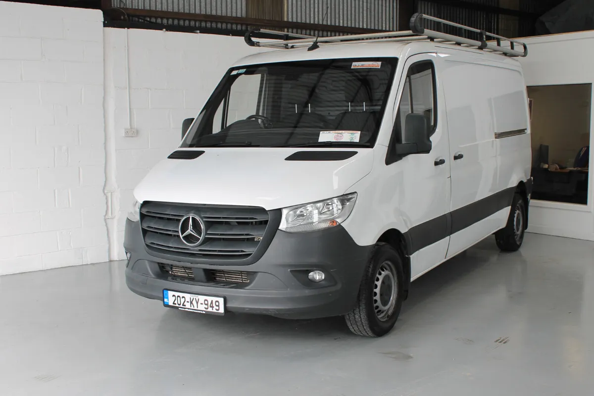 Mercedes-Benz Sprinter 2020, 2.1 FWD small Kms - Image 1