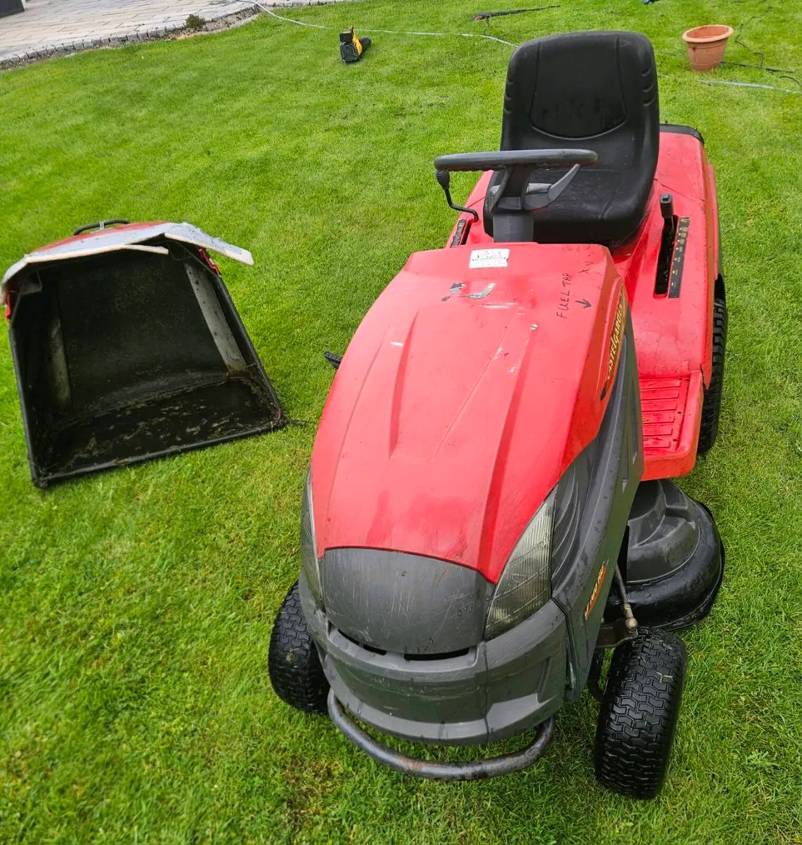 Ride on Lawn mower - Image 2