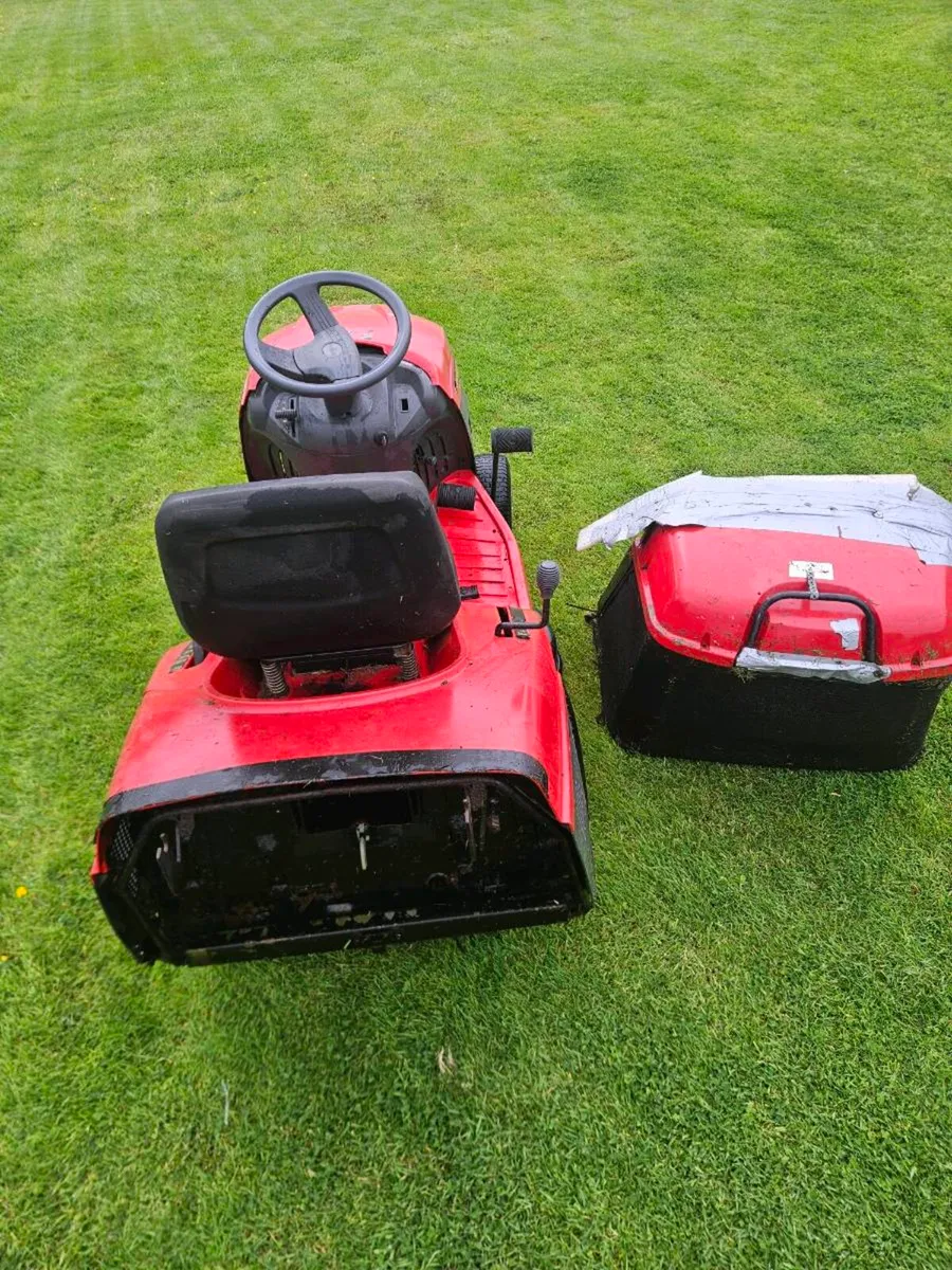 Ride on Lawn mower - Image 3